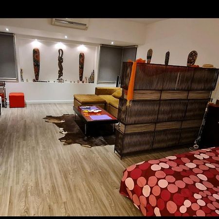 Sylvias Art Studio Apt Айя Напа Екстериор снимка