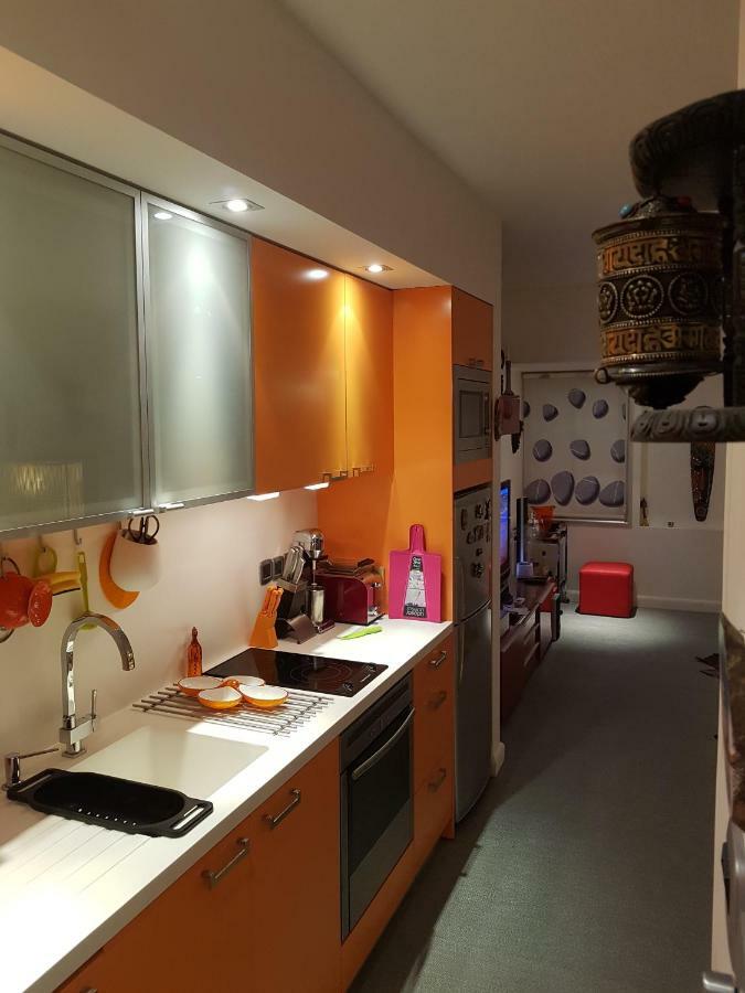 Sylvias Art Studio Apt Айя Напа Екстериор снимка